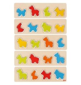 Cinq réglettes en bois clair remplies chacune de quatre animaux rouges, bleus, jaunes, verts et orange