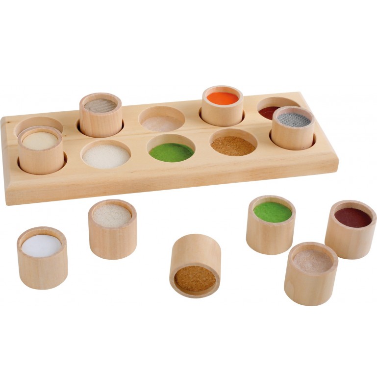 Un jeu sensoriel de type Montessori tout en recup