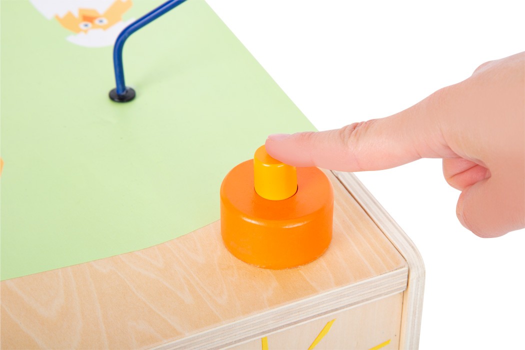 Deluxe Farm Wooden XL Activity Cube & Stool - Vue 14