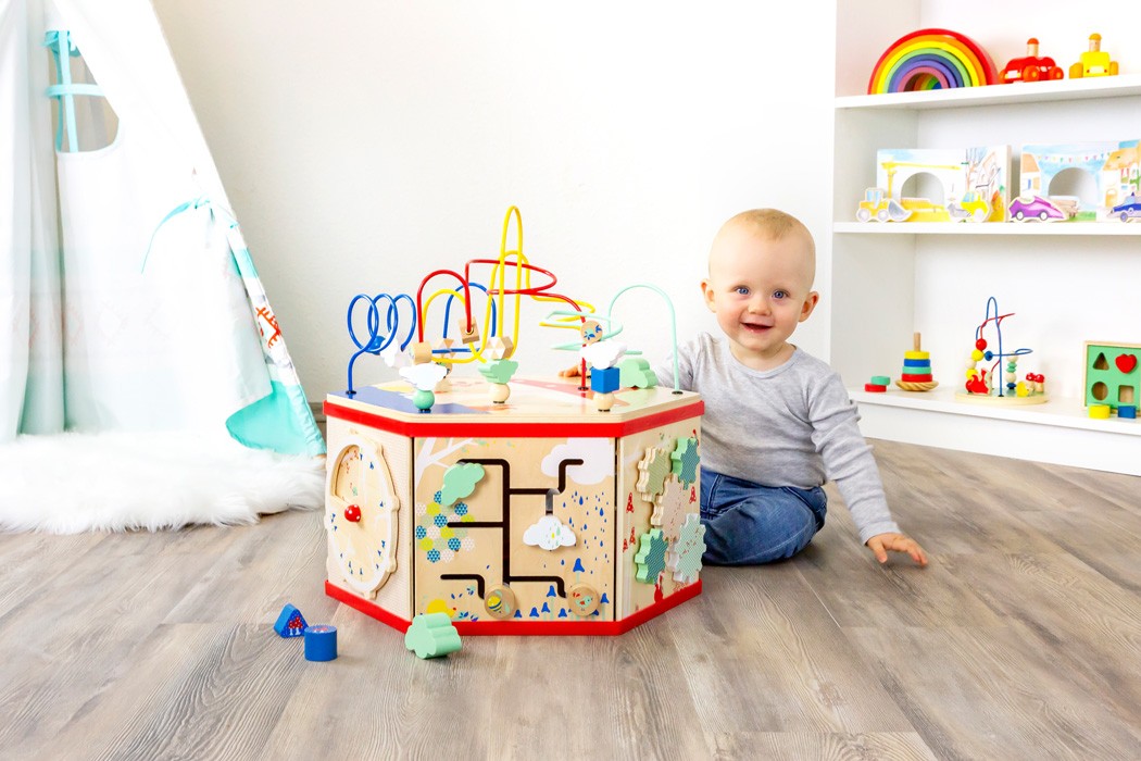 Deluxe XL Multi-Activity Cube & Sensory Motor Station - Vue 17
