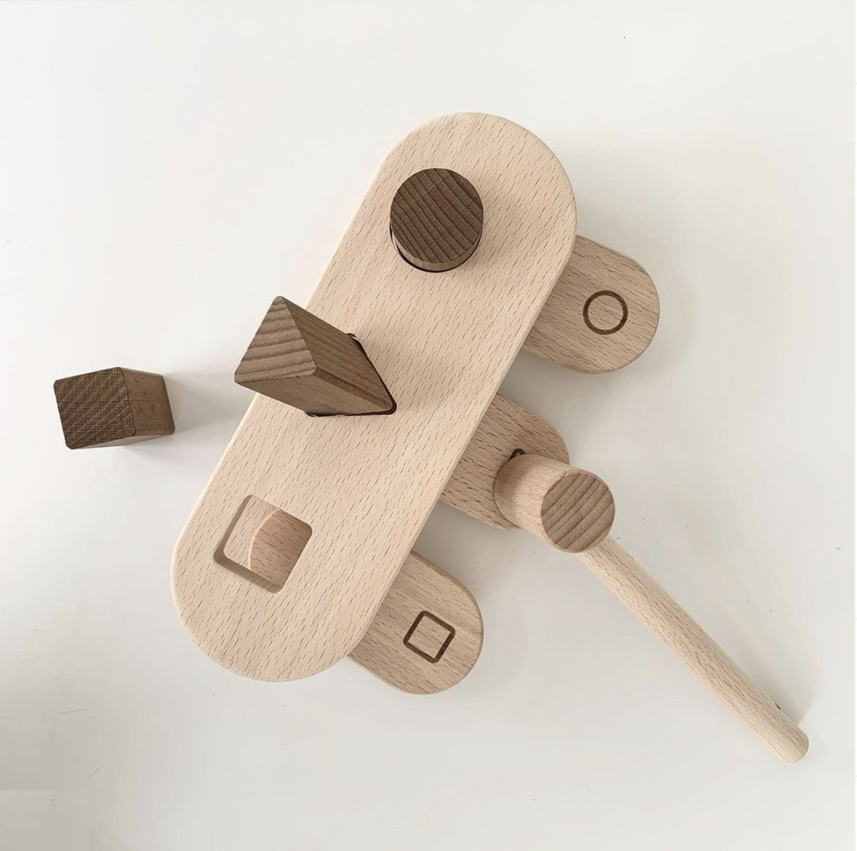 Natural Eco Wooden Pounding Bench with Mallet - Vue 3