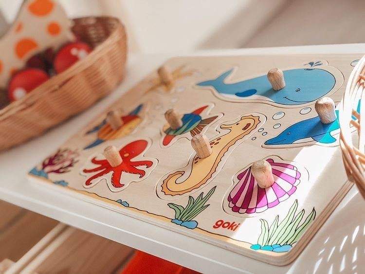 Underwater World Wooden Peg Inset Puzzle - Vue 2