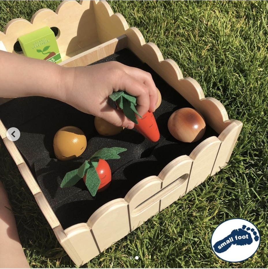 Wooden Grocery Store Stall & Market Stand - Vue 2