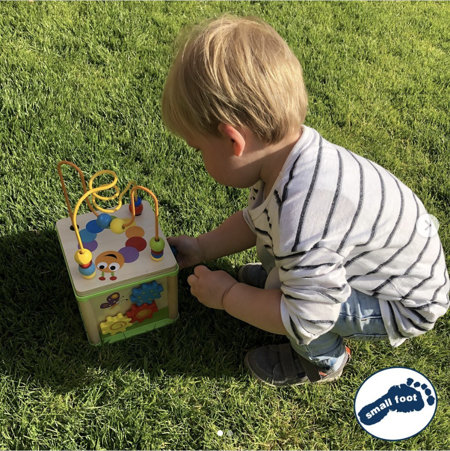 Garden Minibeasts Wooden Sensory Activity Cube - Vue 3