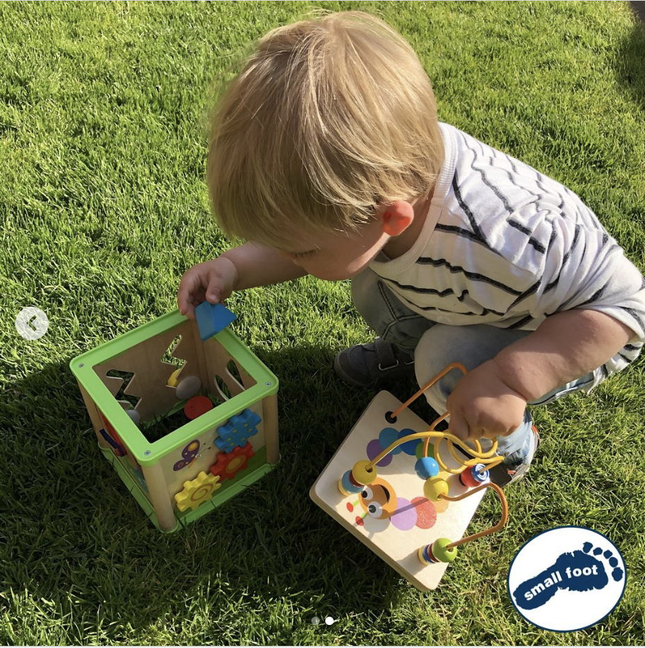 Garden Minibeasts Wooden Sensory Activity Cube - Vue 2