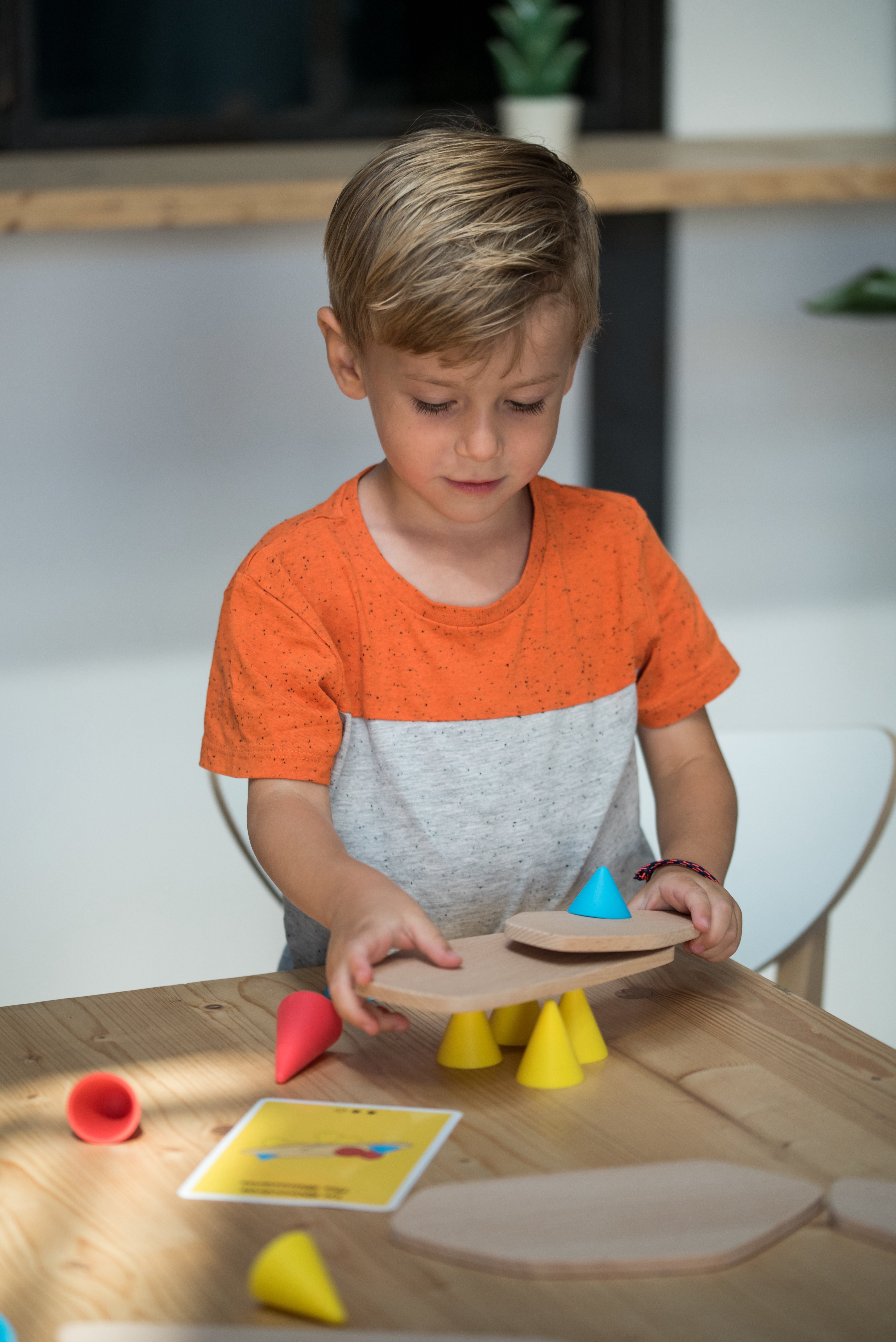 Piks Oppi Creative Balance & Silicone Cone Construction Set - Vue 12