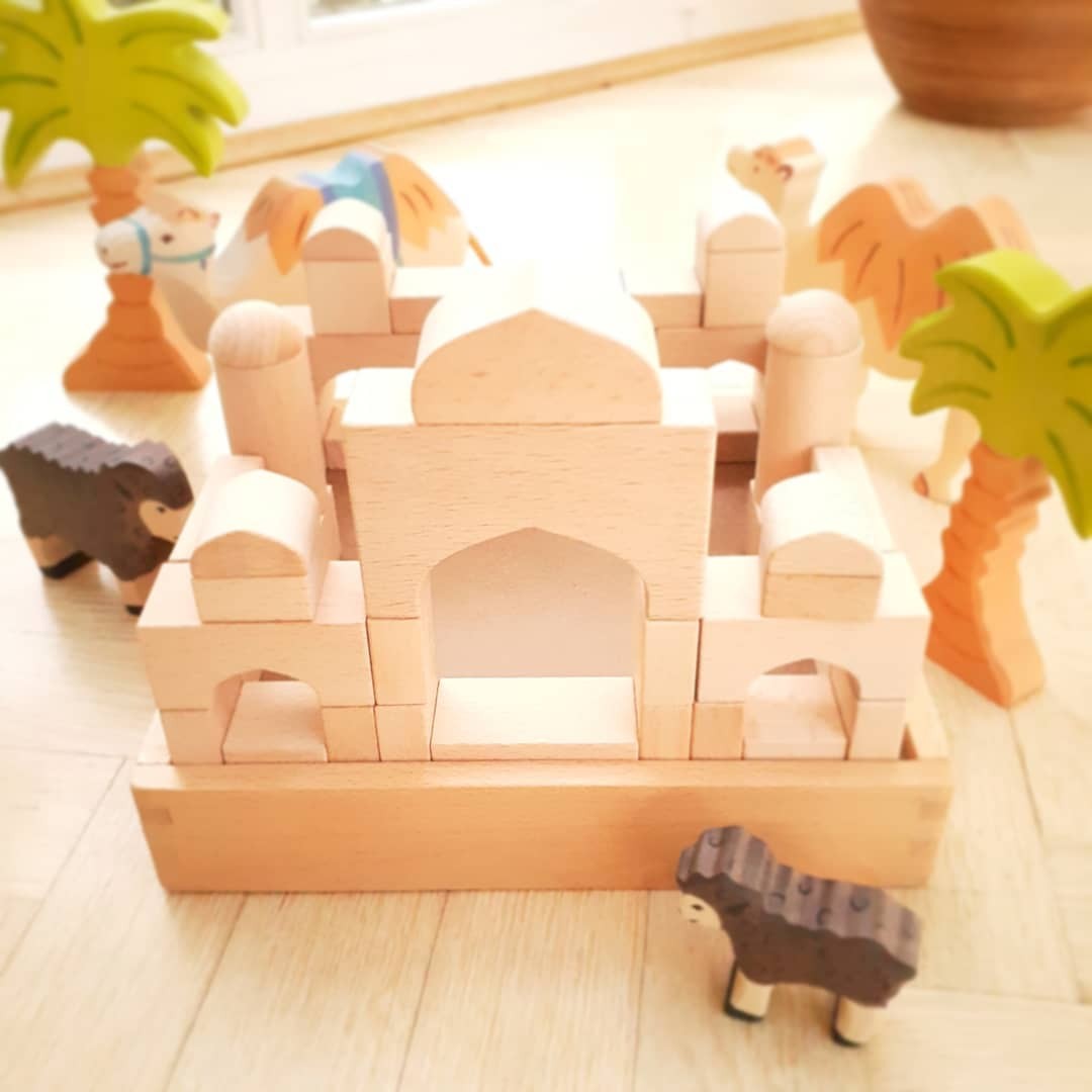 Arabian Nights Palace Wooden Building Blocks Set - 54 Pieces - Vue 3