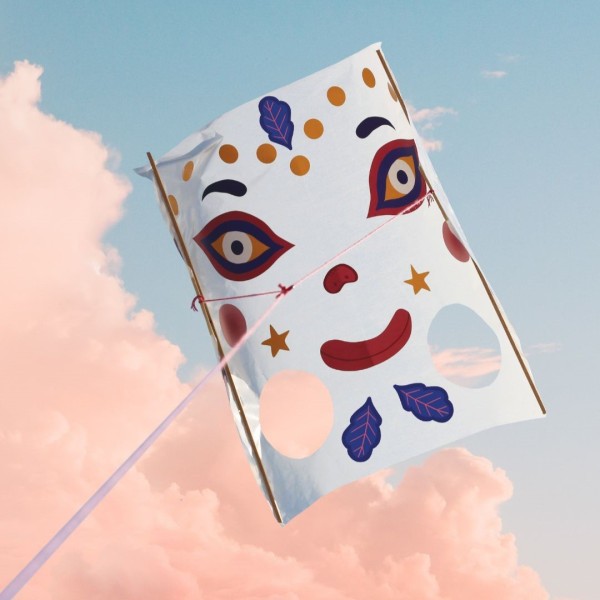 Creative Diamond Flying Kite DIY Craft Activity Kit - Vue 2