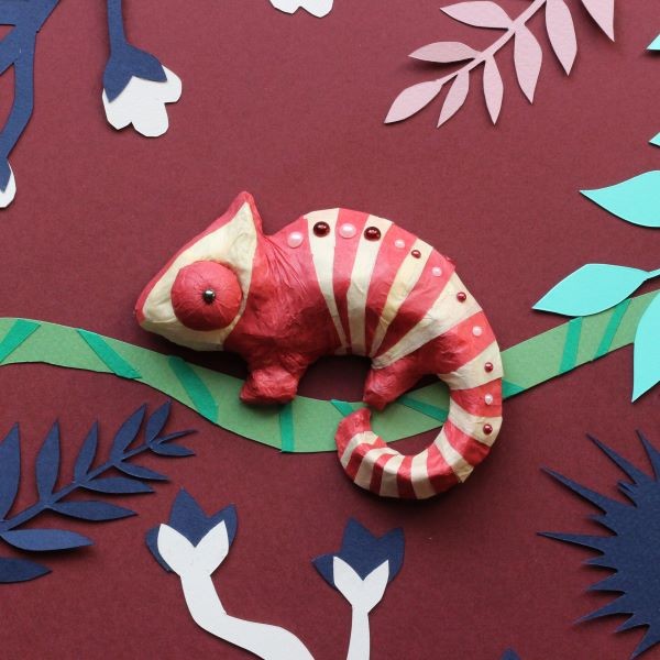 Reptiles & Amphibians Paper Mâché Chameleon Craft Kit - Vue 2
