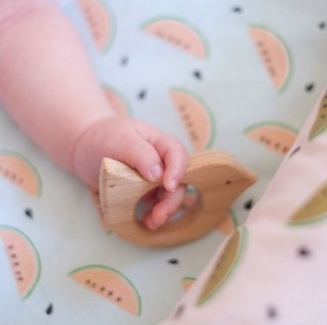 Beech Wood Animal Teething Ring - Vue 3