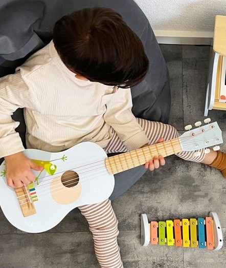 Acoustic Wooden Guitar for Children - Vue 8