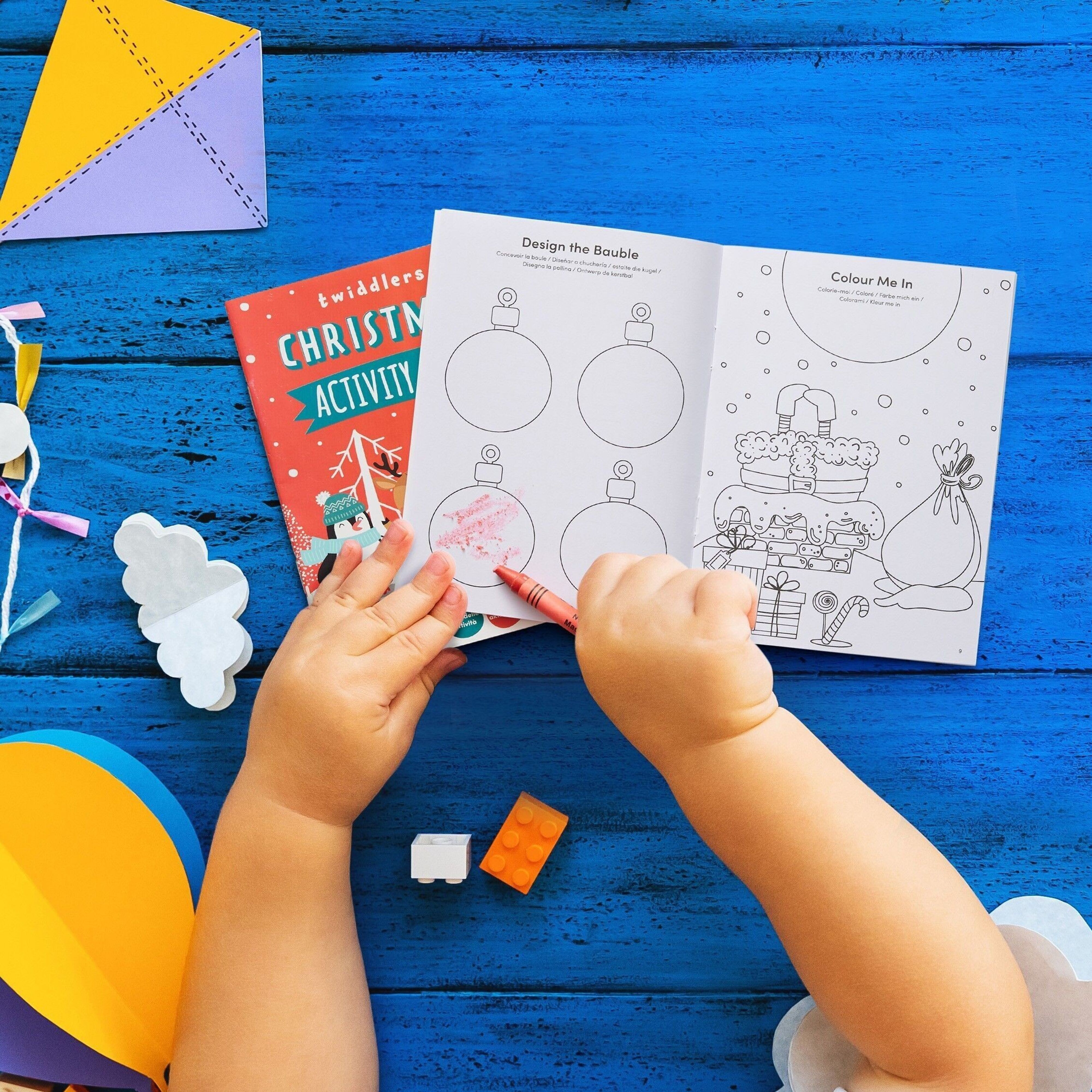 Mini cuaderno de actividades y colorear de Navidad - Vue 4