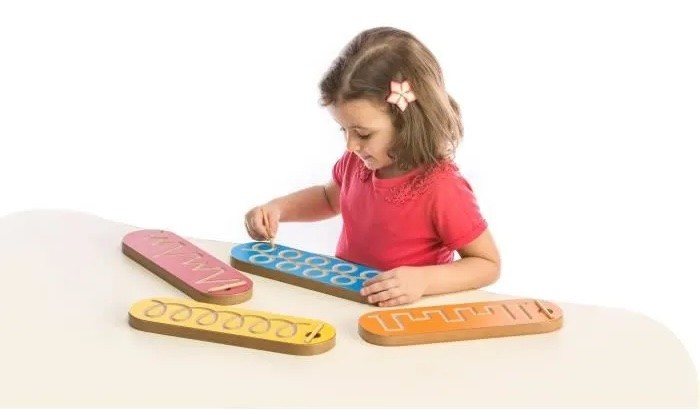 Montessori Sensory Pre-Writing Tracing Tablet with Stylus - Vue 2